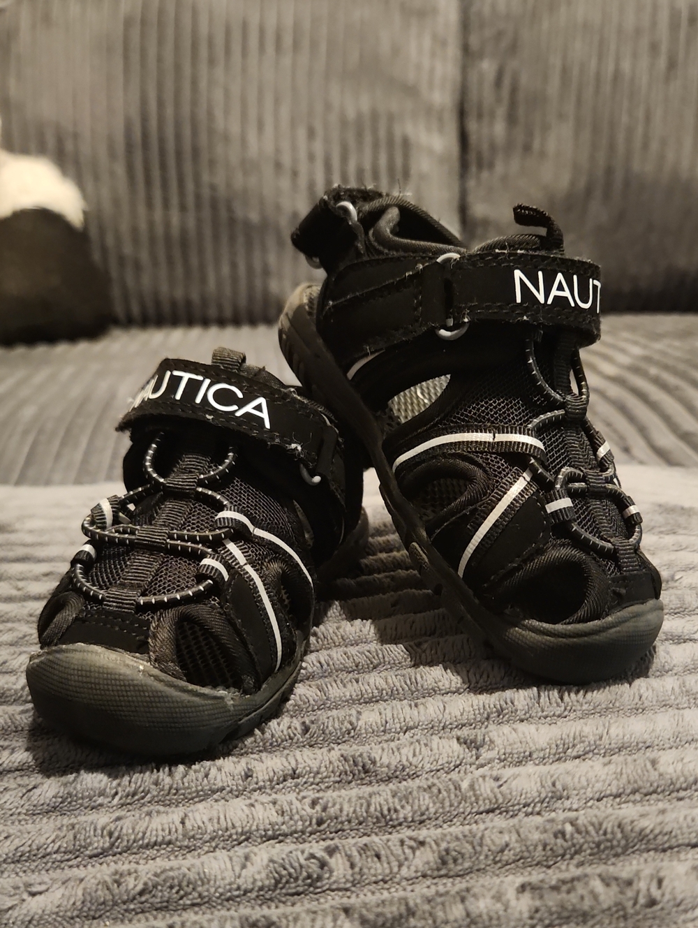 Nautica Kids Black Closed-Toe Sport Sandals